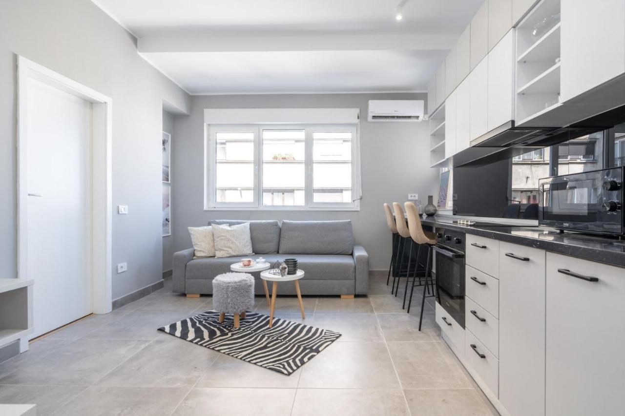 Minimalist Design Apartament In Magheru بوخارست المظهر الخارجي الصورة